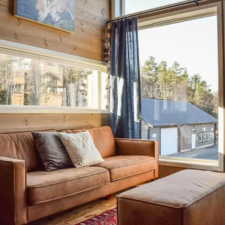 3 Bedroom Nice In Skare Casa vacanze Lii